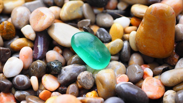 pebbles 1090536 640