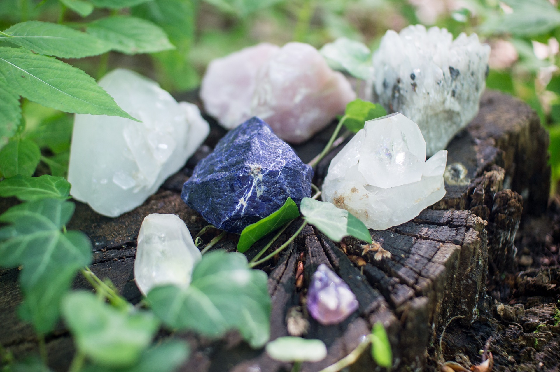 crystals 1567953 1920